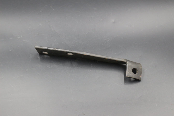 Stoßstangenhalter Halter hinten mitte links
