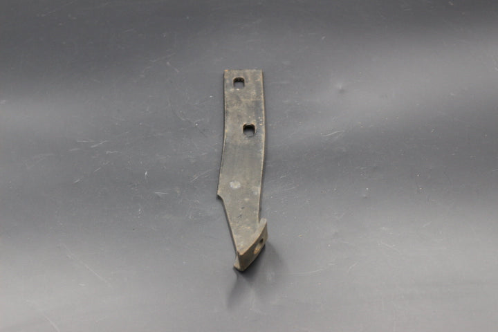 Stoßstangenhalter Halter hinten mitte rechts