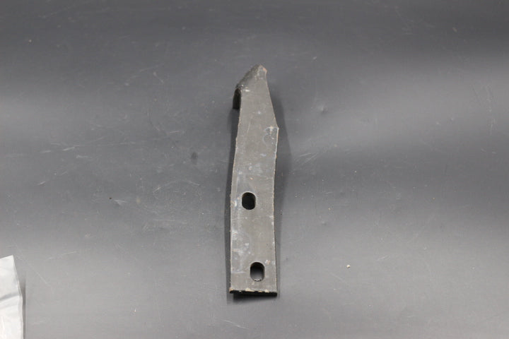Stoßstangenhalter Halter hinten Mitte rechts