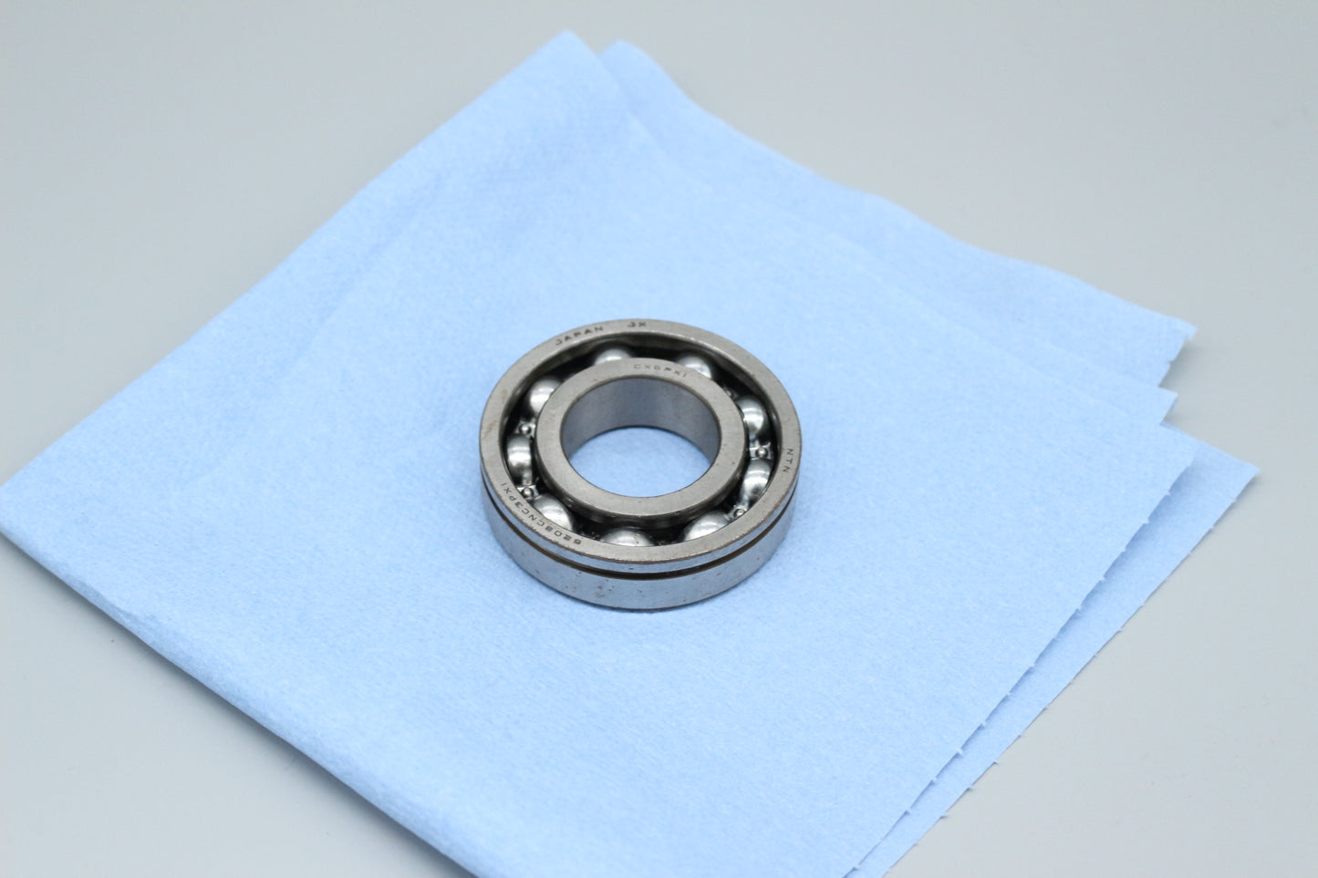 Main driveshaft ball bearing, 4-speed, front