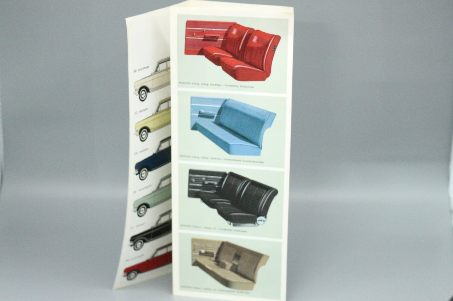 Fold-out brochure Colors + Upholstery