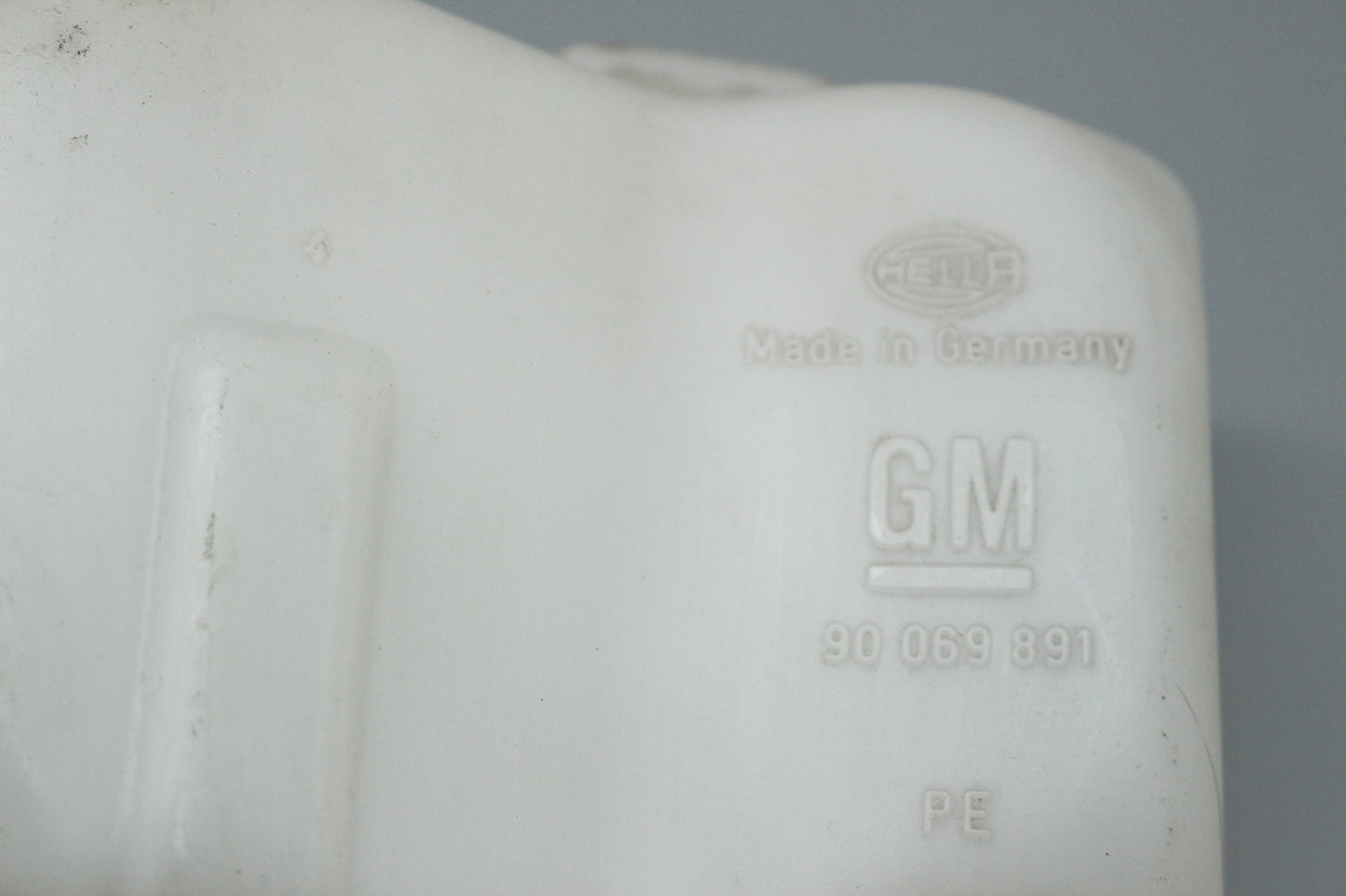 Spritzwasserbehälter
