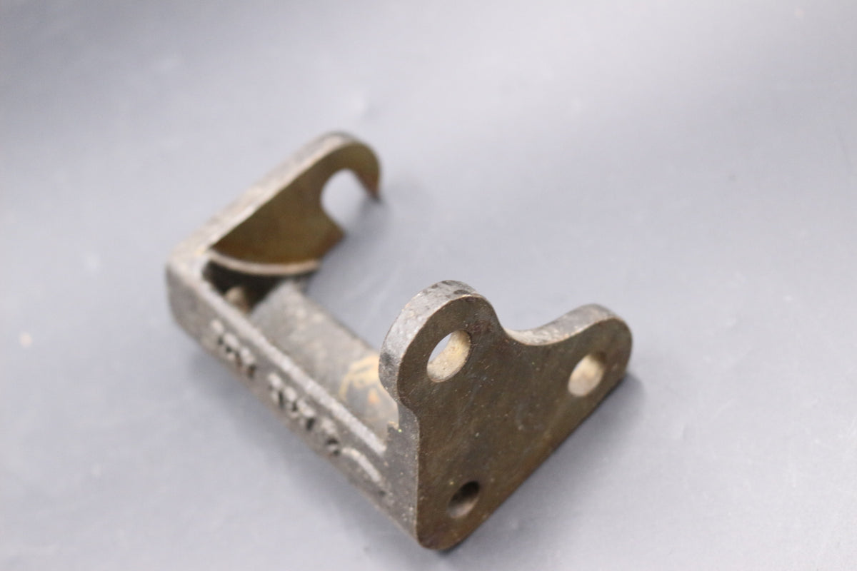 Halter Hydraulikpumpe Opel Kapitän Admiral Rekord Commodore OE 950408