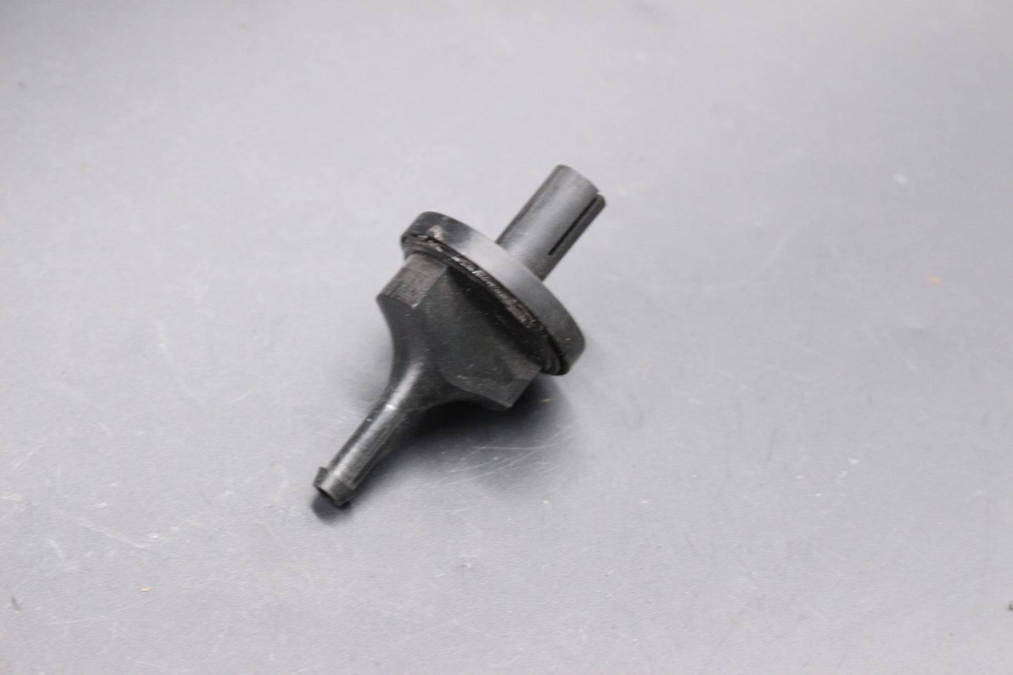Rückschlagventil Opel Ascona C OE 806132 90122560