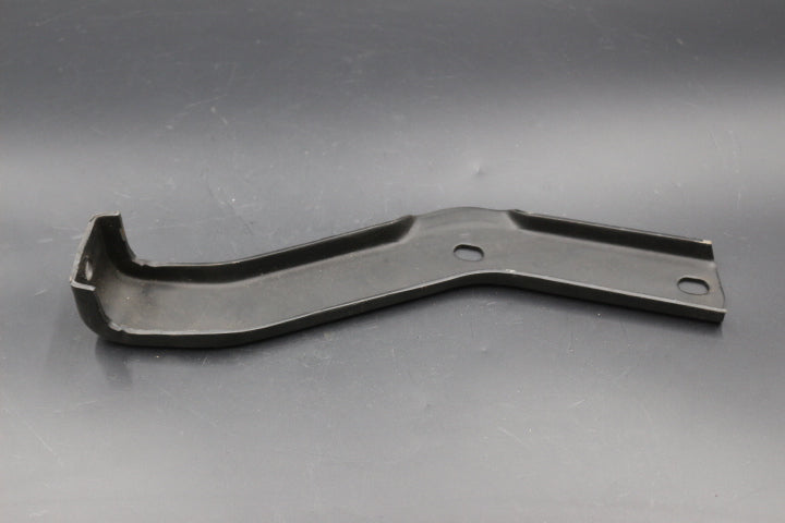 Stoßstangenhalter Halter vorne mitte rechts