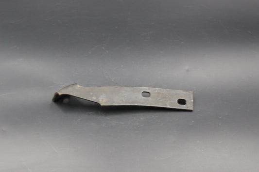 Stoßstangenhalter Halter hinten Mitte rechts