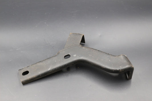 Stoßstangenhalter Halter vorne Mitte rechts