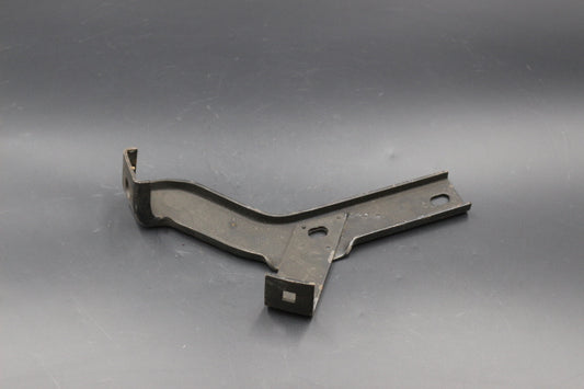 Stoßstangenhalter Halter vorne Mitte links