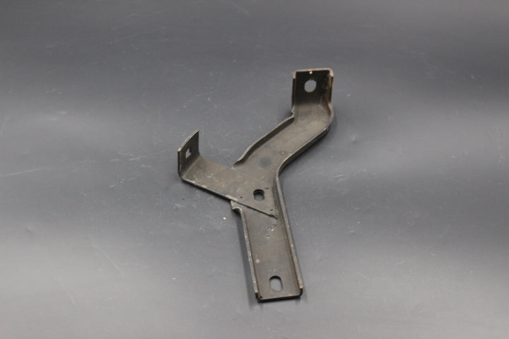 Stoßstangenhalter Halter vorne Mitte links