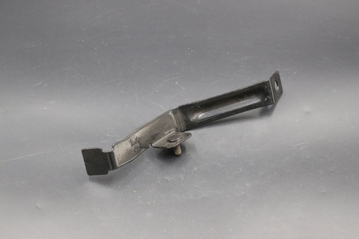 Halter hinten links Opel Kadett D OE 1406408 90053561