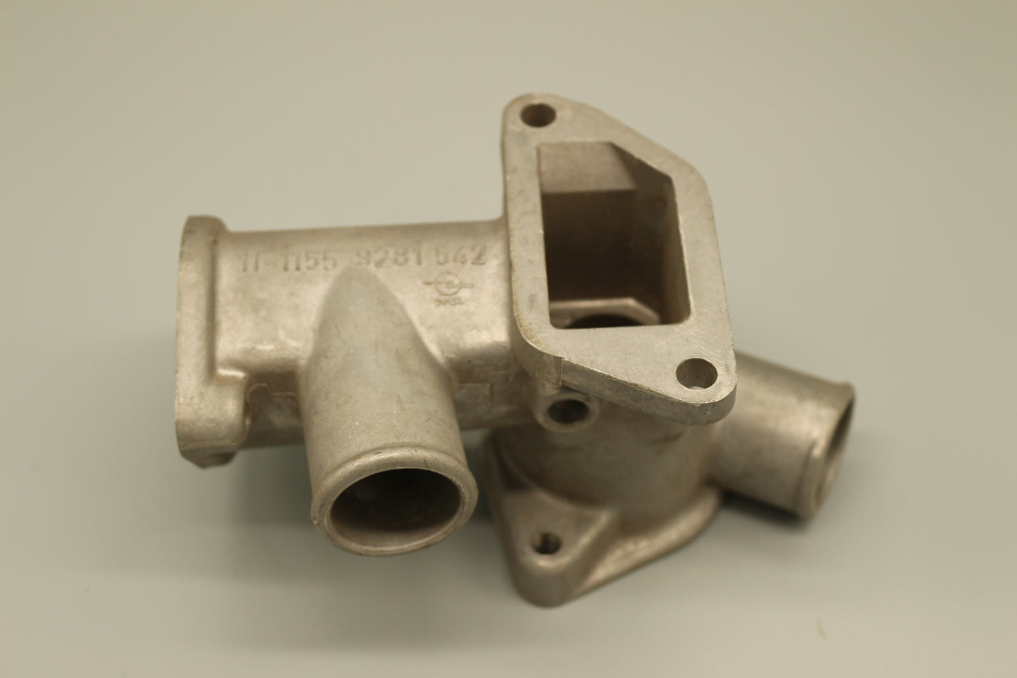 Thermostatgehäuse Rekord D Diesel 2,1