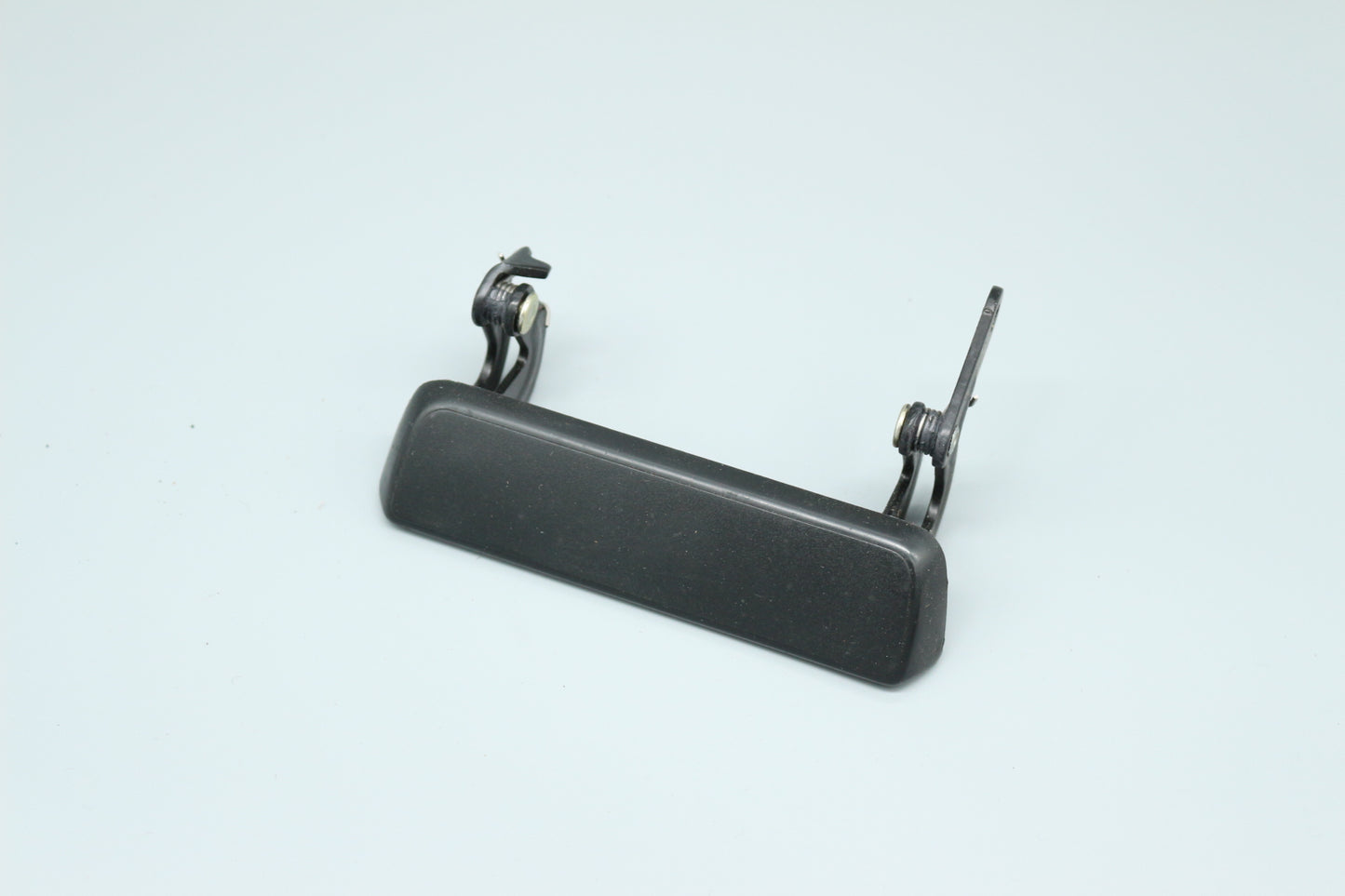 Door handle left