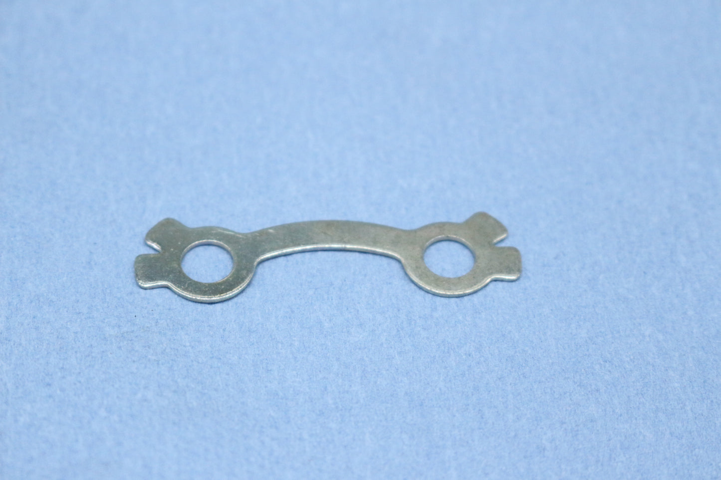 Securing plate propshaft approx. 8 mm bolt hole spacing approx. 34 mm
