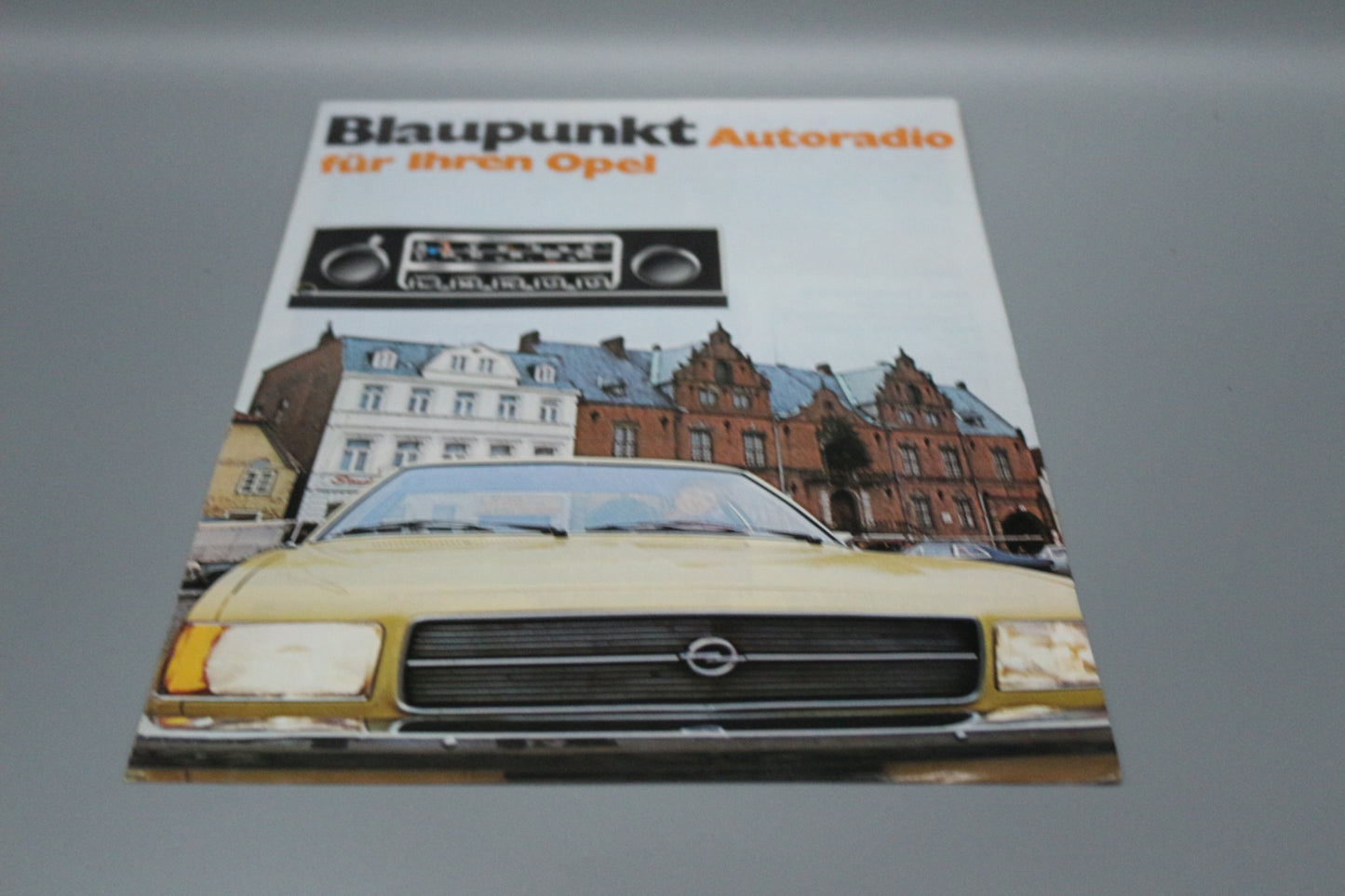 Faltblatt Blaupunkt Radio im Opel Programm
