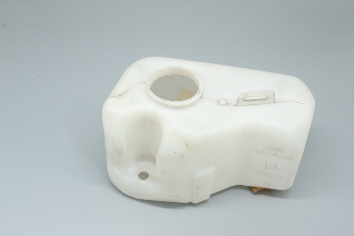 Windshield washer reservoir
