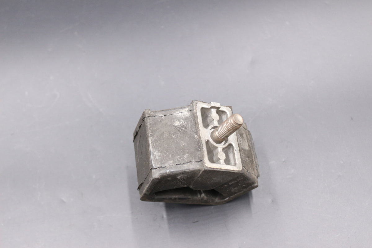 Dämpfungsblock links Opel Ascona Manta OE 684179 90125434