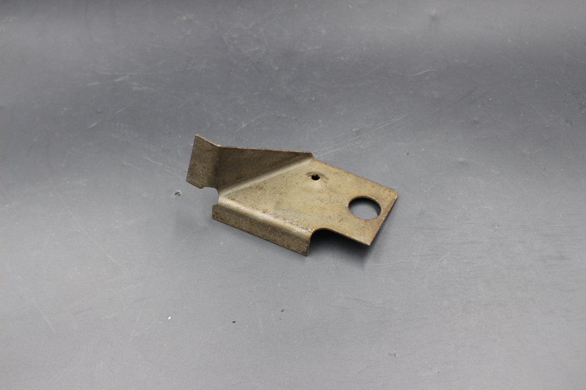 Halter hinten links Ausgleichsbehälter Opel Monza Senator A OE 1304718