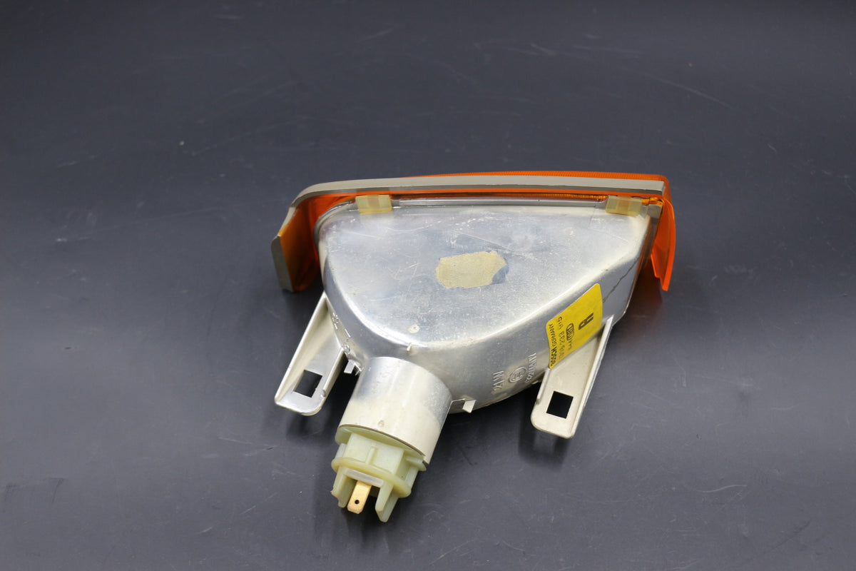 Blinker rechts Opel Ascona C OE 1226035 Bosch 1305233915