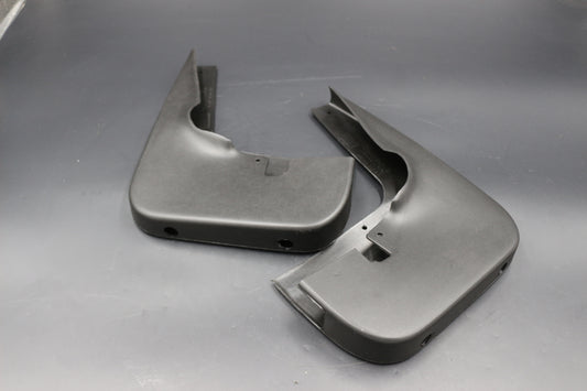 Schmutzfänger vorn Opel Sintra OE 1718031 90513406