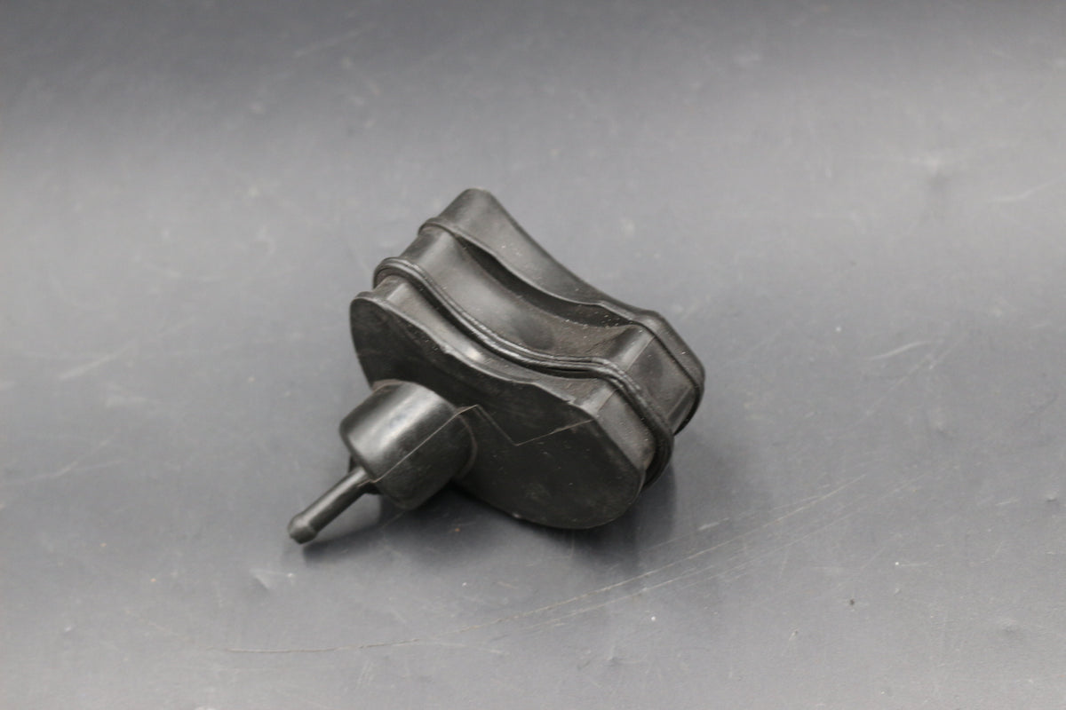 Behälter Tankbelüftung Opel Kadett D Ascona C OE 806427 90091317