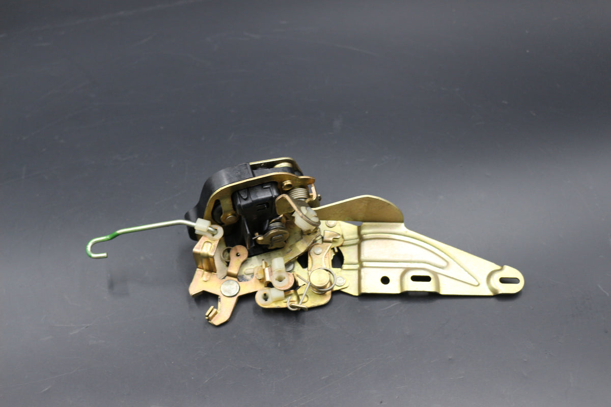Türschloss hinten links Opel Omega A Senator B OE 134076 90297028