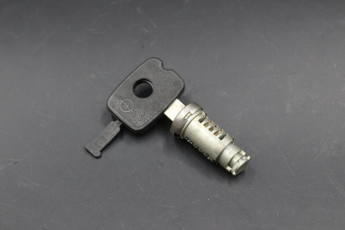 Schließzylinder Opel Rekord E Commodore C  OE 133365 90113681