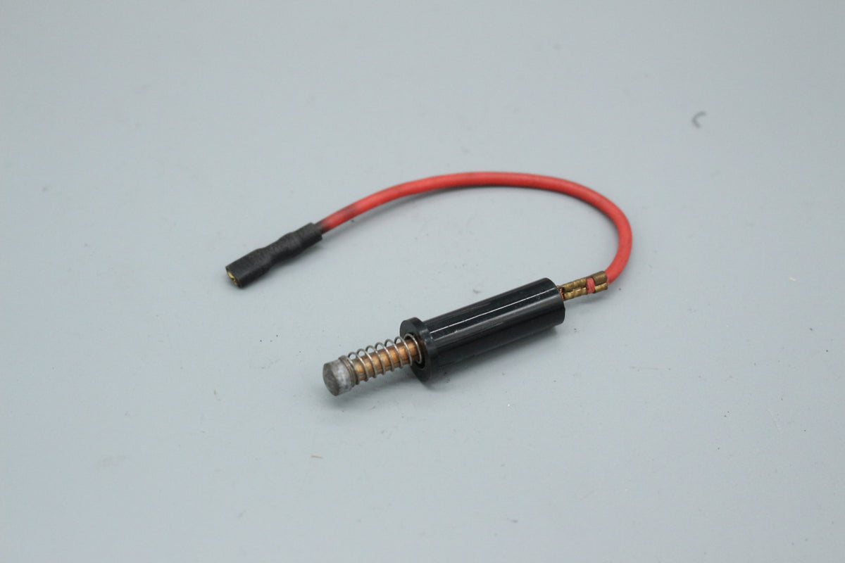 Horn contact pin
