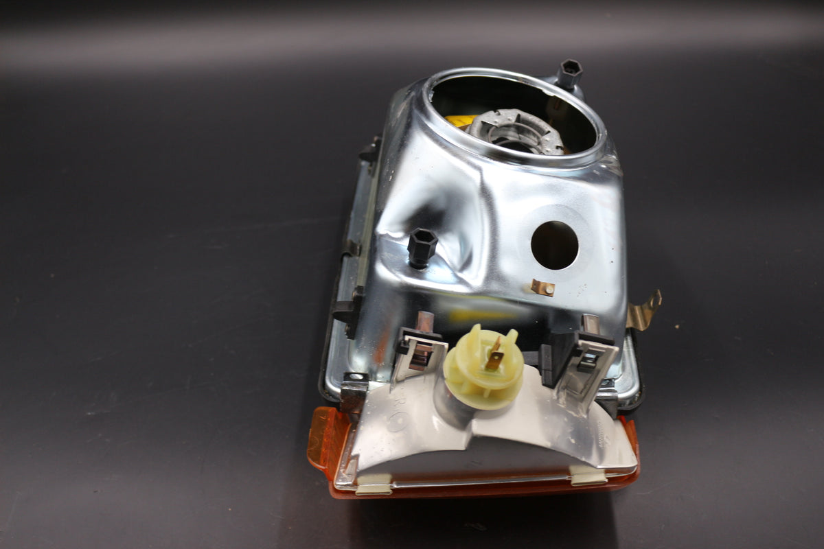 Hauptscheinwerfer rechts H4 Opel Rekord E1 OE 1216242 90044632 Bosch 0301062102