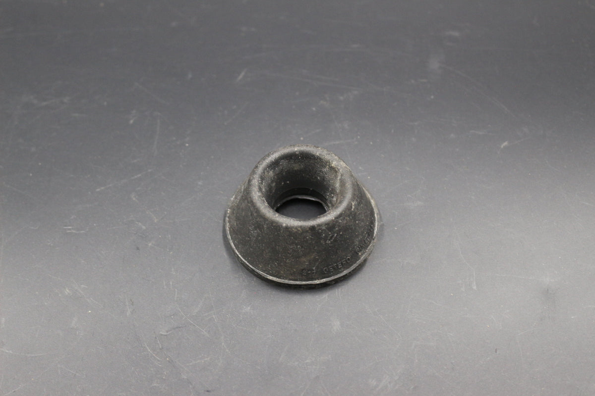 Gummipuffer Zugstrebe Opel Rekord C Commodore A OE 353401
