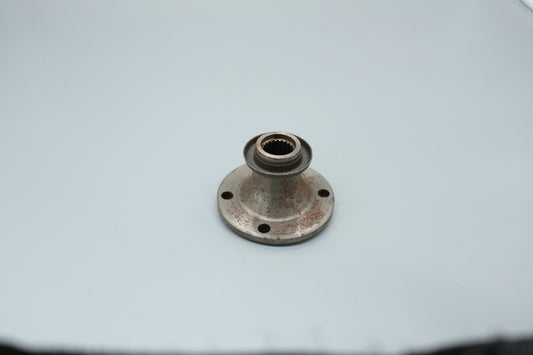 Flansch mit Ablenkring Antriebskegelrad