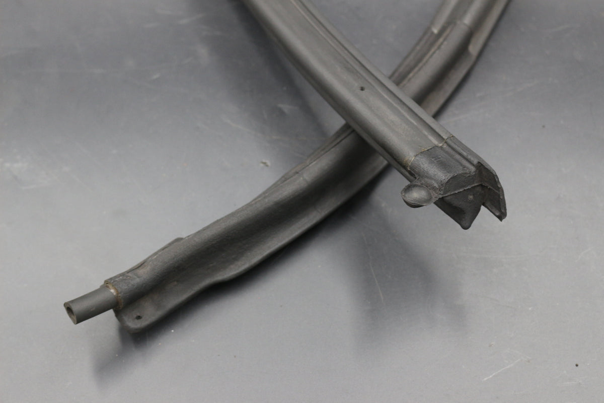 Türdichtung Rahmen rechts Opel Manta B OE 152255 9282840