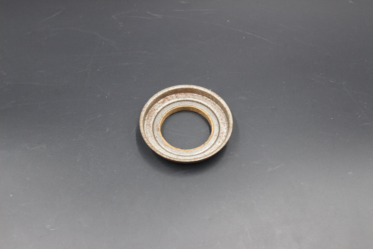 Dichtring mit Fassung Vorderradlager innen Opel Olympia Rekord P1 OE 328630