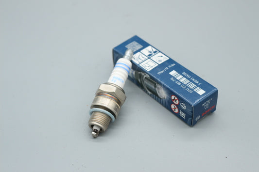 Zündkerze Bosch WR7BC Brandneu